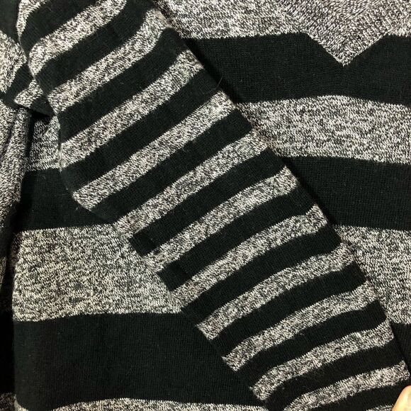 Express Long Sleeve Sweater - Picture 4 of 10